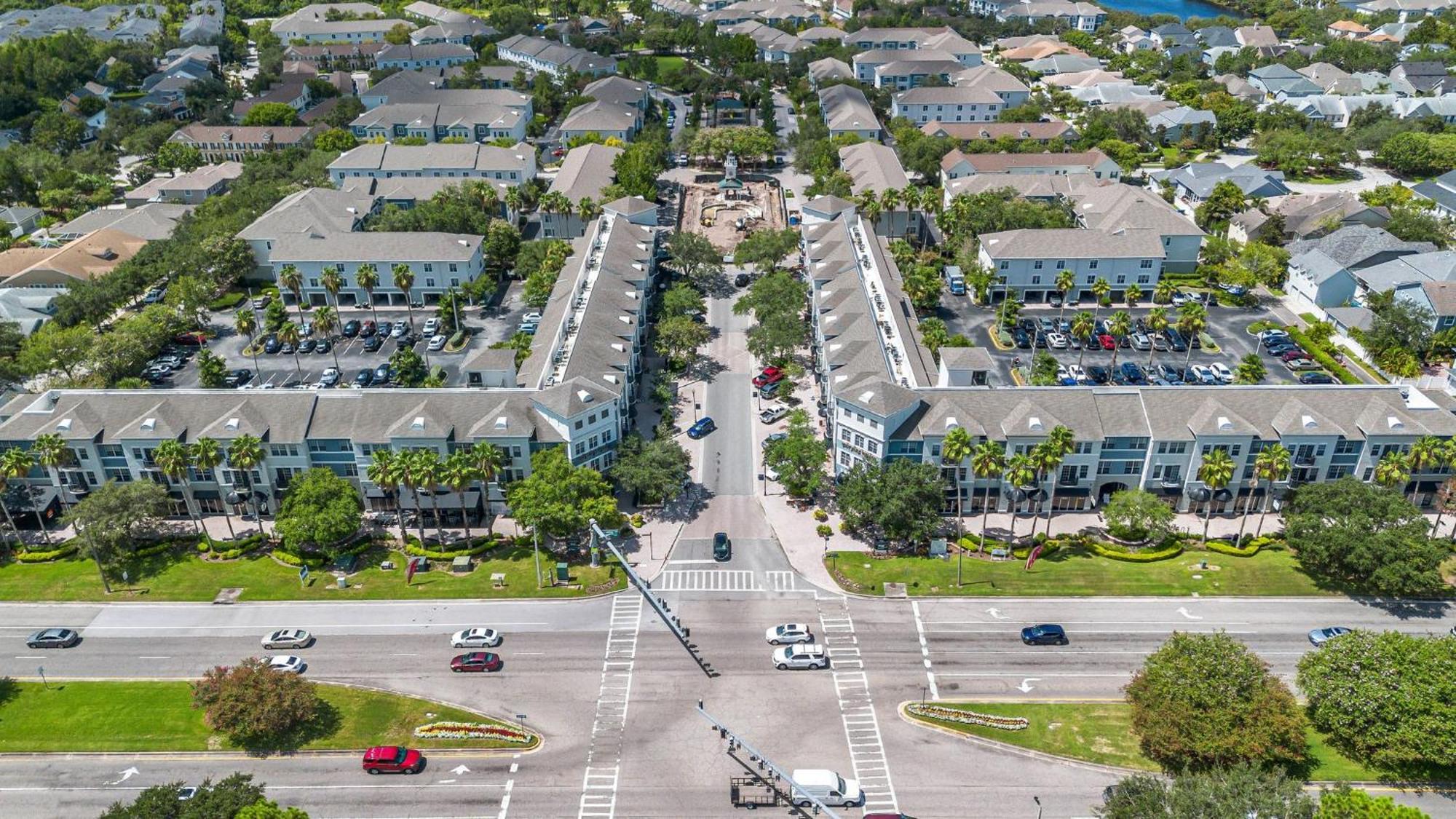 Spacious 2br2ba Minute To Airport & Westchase #7 Apartment