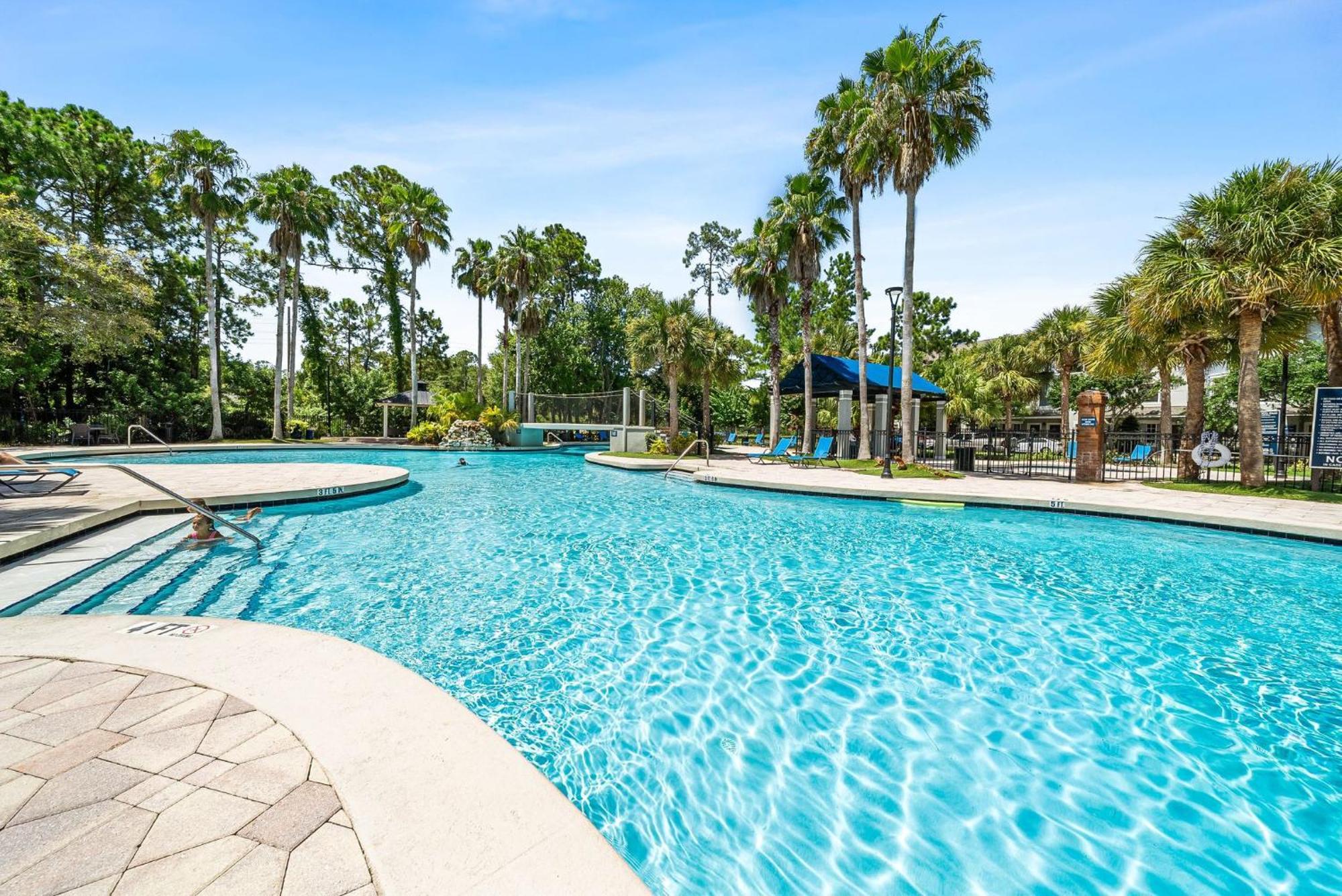 Spacious 2br2ba Minute To Airport & Westchase #7 *