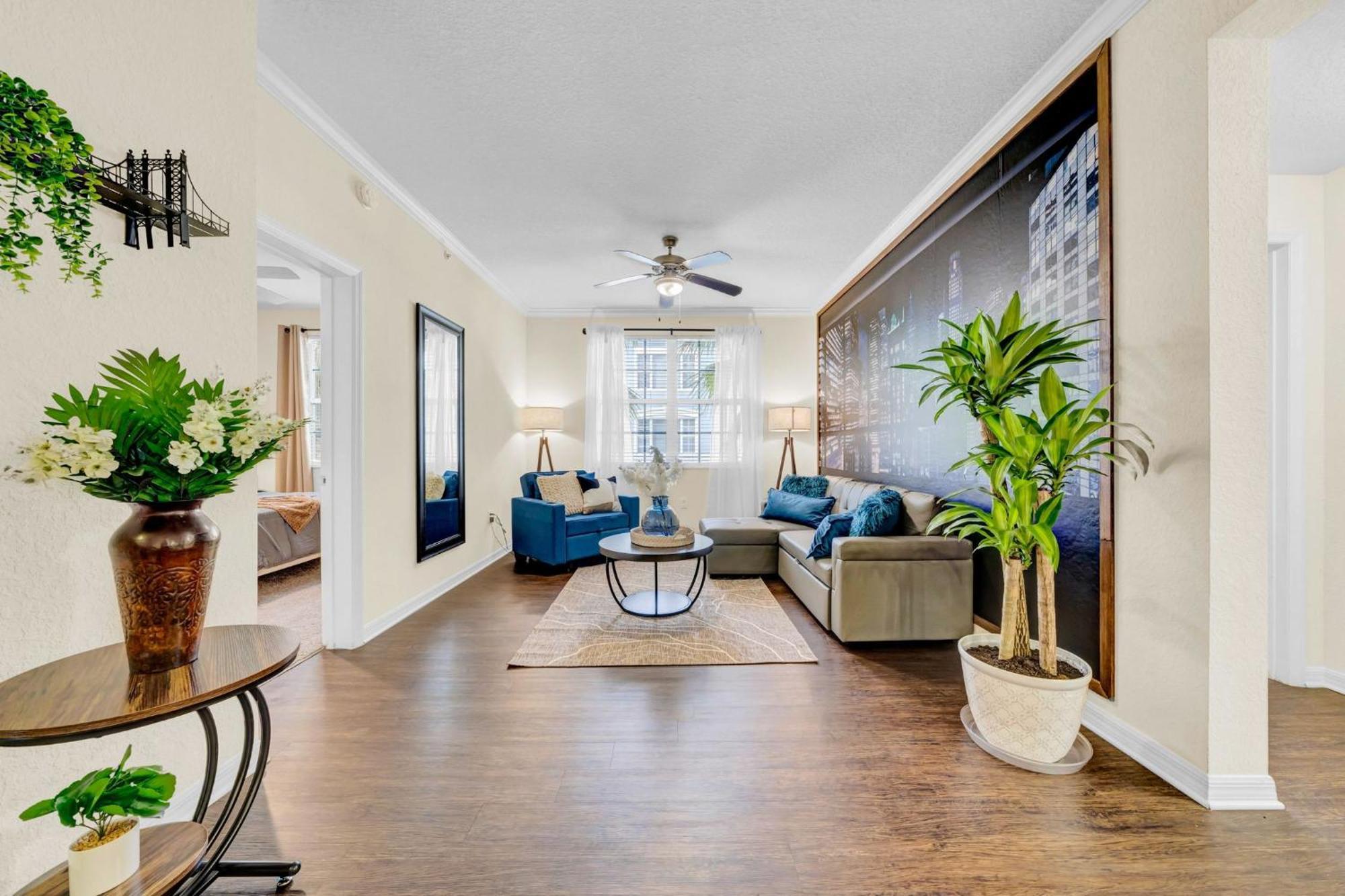 Spacious 2br2ba Minute To Airport & Westchase #7