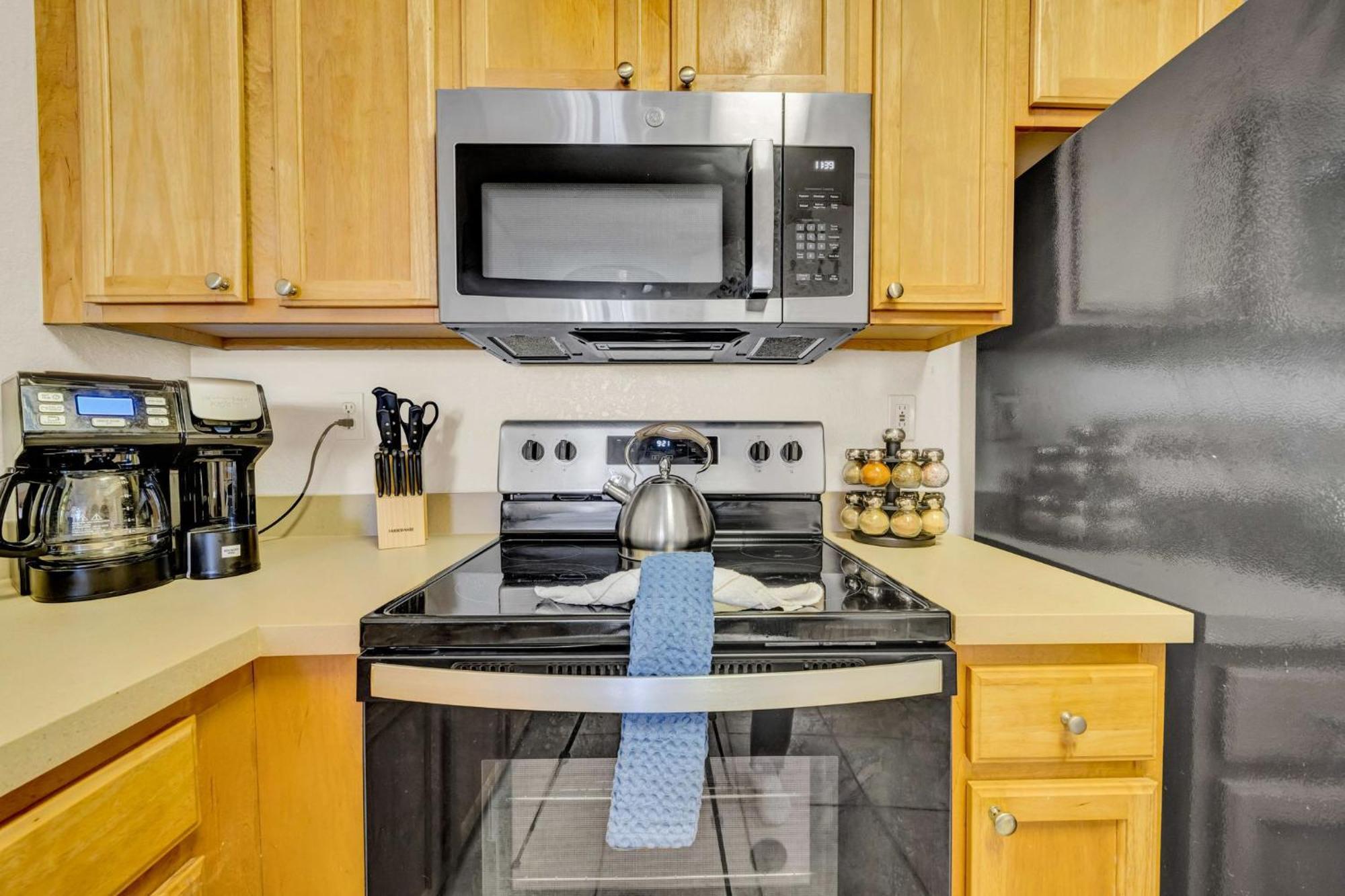 Apartment Spacious 2br2ba Minute To Airport & Westchase #7 *