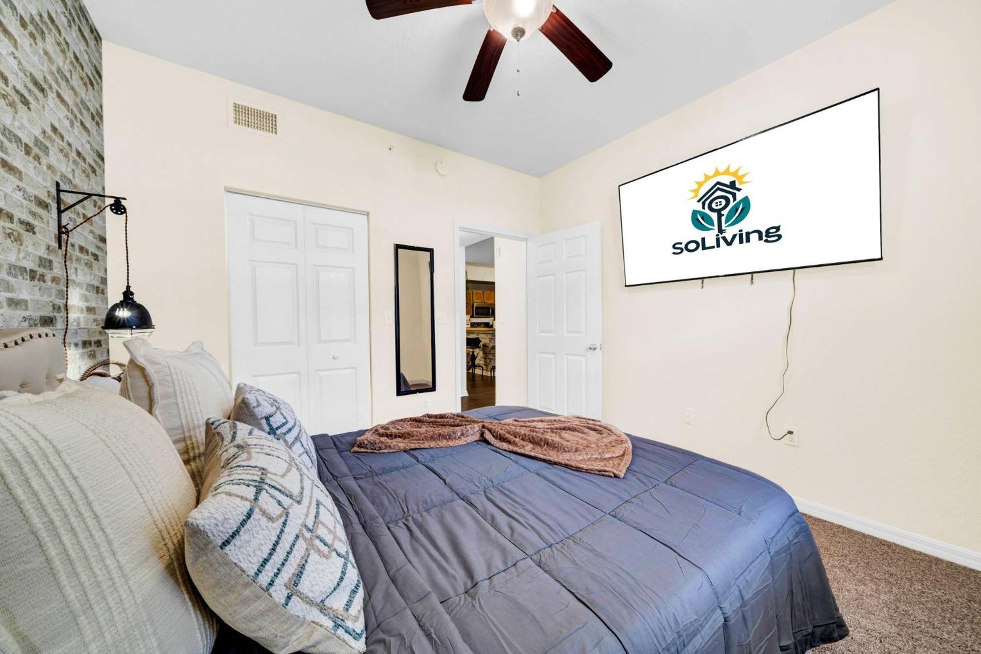 Spacious 2br2ba Minute To Airport & Westchase #7 Apartment
